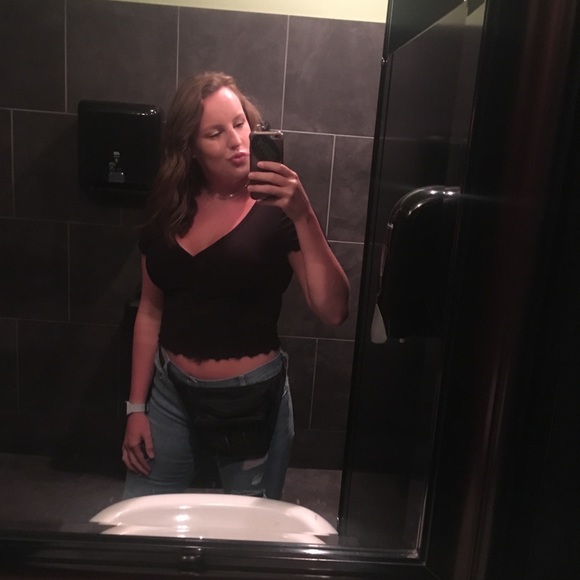 Meet your Posher, Emma - Picture 3 of 3